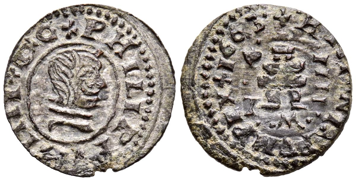 1562