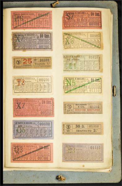 2880 - Magnífica colección formada por alrededor de 1000 antiguos billetes de los Tranvías de Barcelona completada con ejemplares de otras empresas privadas, incluyendo autobuses, como Marimón Costa o Gómez, emisiones fundamentalmente centradas en la primera mitad del siglo XX y todos capicúa, diversos estados de conservación. A EXAMINAR. - 175€