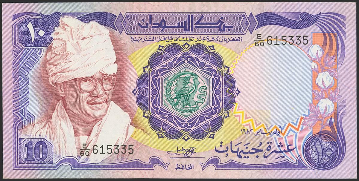 900