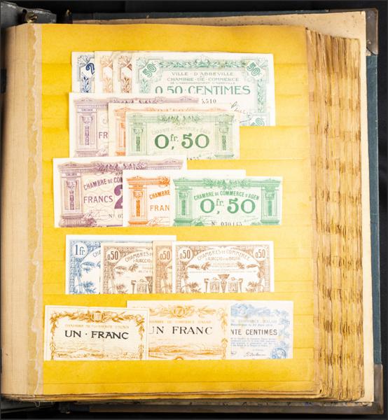 7824 - A spectacular collection comprising countless banknotes from various towns and cities across France, including complete series, different qualities (some of them rare). AN OPPORTUNITY TO ACQUIRE A LARGE COLLECTION, BOTH FOR COLLECTORS AND FOR INDIVIDUAL RESALE. ESSENTIAL EXAM. - 1.000€