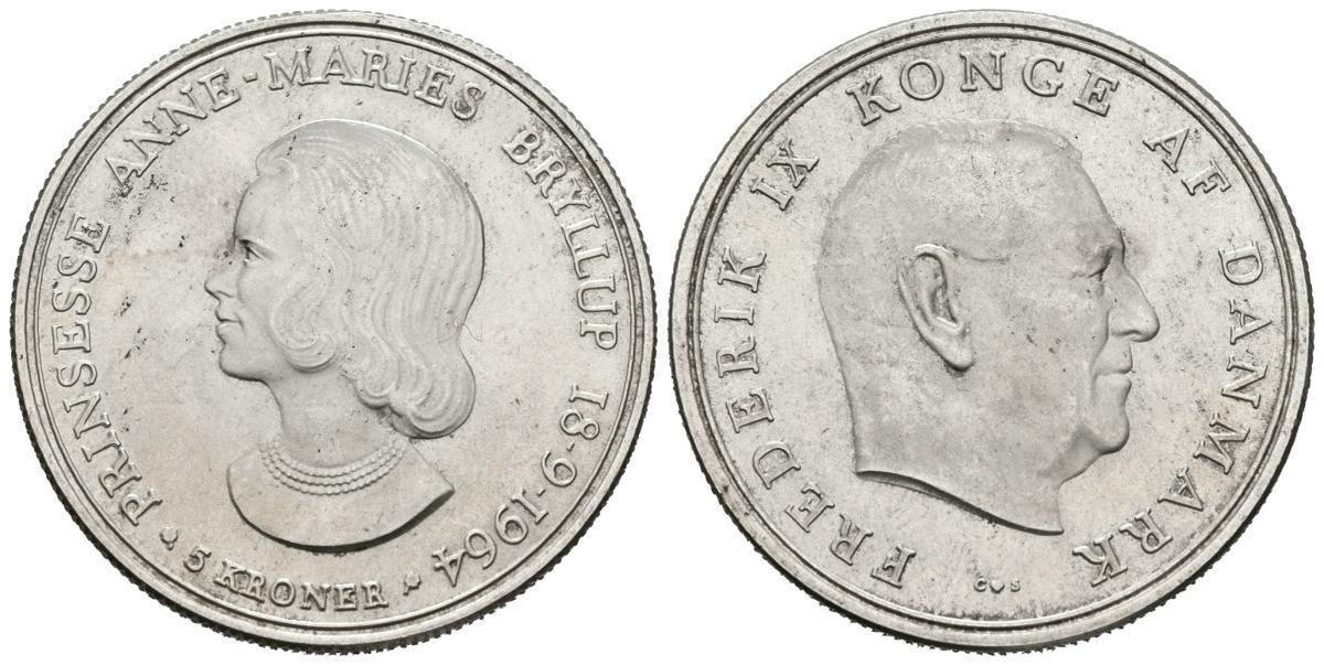 2744