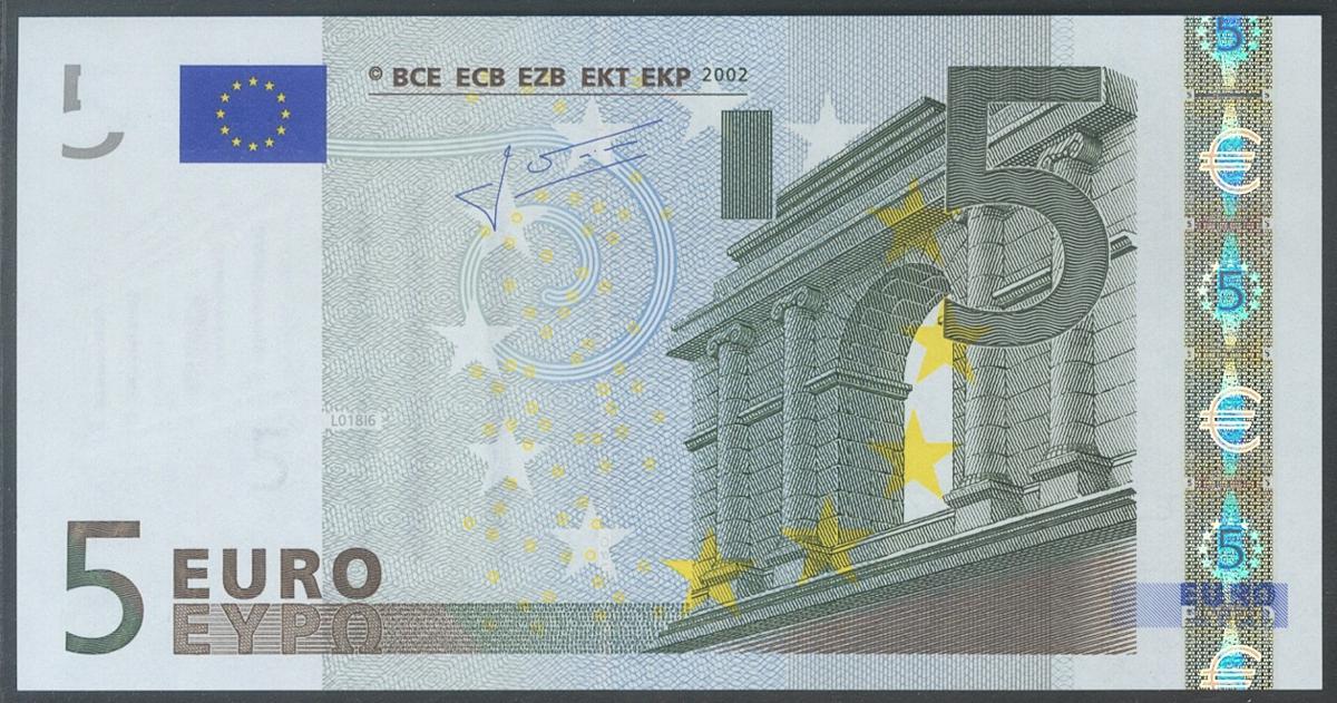 607