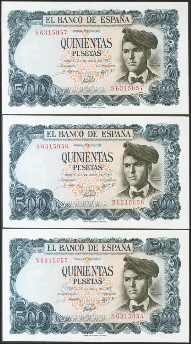 596