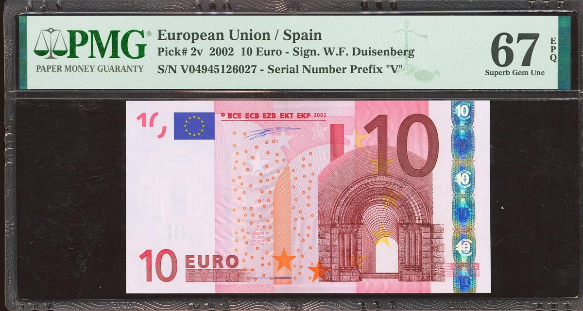 943