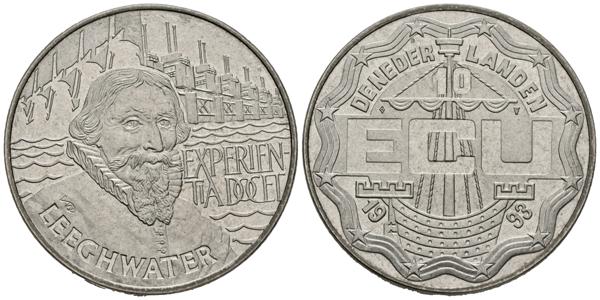 M0000007100 - World coins