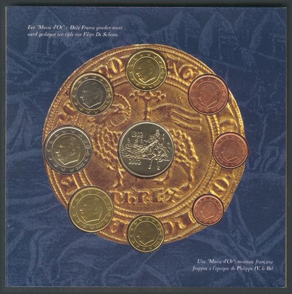 M0000010452 - World coins